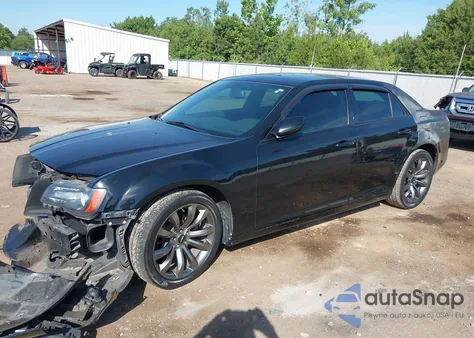 2014 Chrysler 300 S z USA, uszkodzony, nr VIN 2C3CCABG7EH264604
